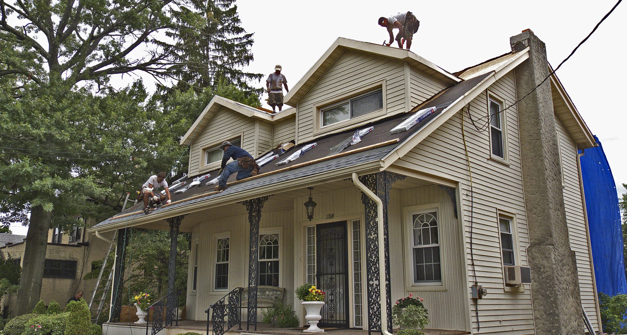 Home with siding in San Antonio - Zooby siding repair and replacement services