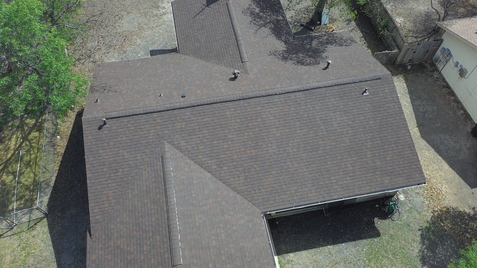 Completed roof replacement on Gelatt residence in San Antonio by Zooby